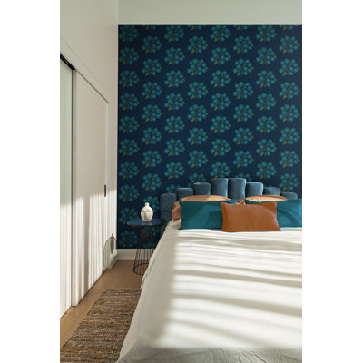Peel & Stick Floral Roll