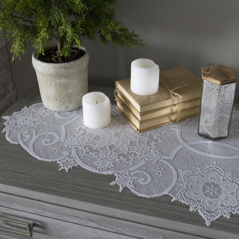 Chemin de table Ertha, L 46 po x l 19 po