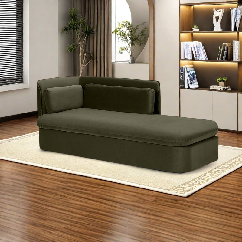 Chaise simple et élégante en pin, Accoudoir à gauche (vu de face)