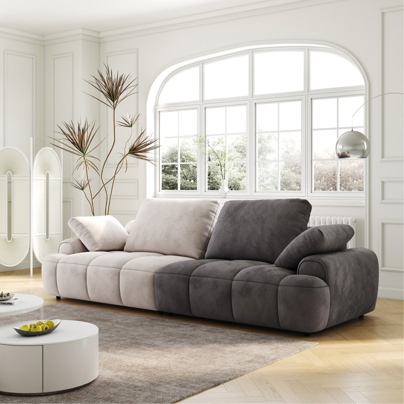 Canapé confortable et élégant avec des matériaux de qualité et un design relaxant