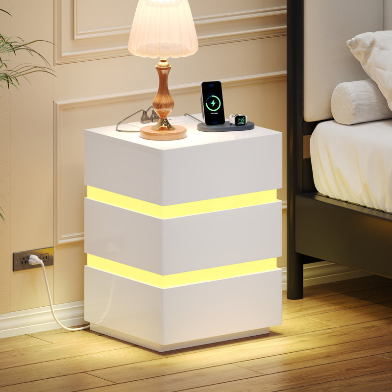 Table de chevet avec station de charge et lumières à DEL, table de chevet moderne avec 3 tiroirs de rangement, table de bout pour la chambre à coucher