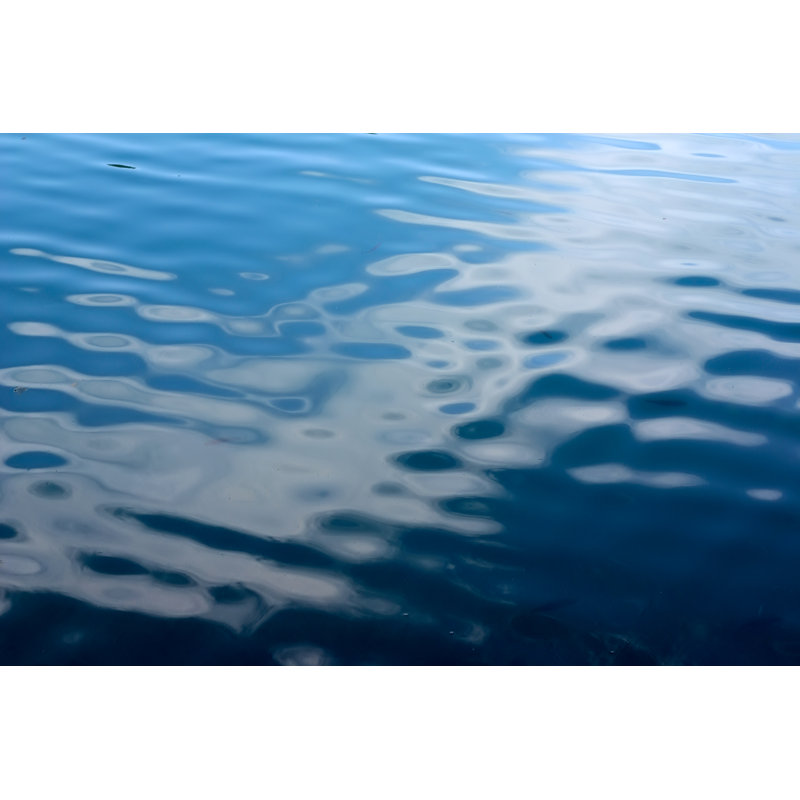 «Water Context» par Tstajduhar - reproduction d'art sur toile tendue, L 12 po x H 8 po