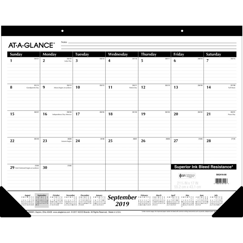 Tapis de bureau de 16 mois
