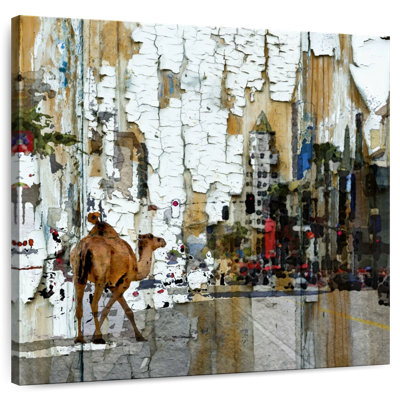 Sireci Camel In The City