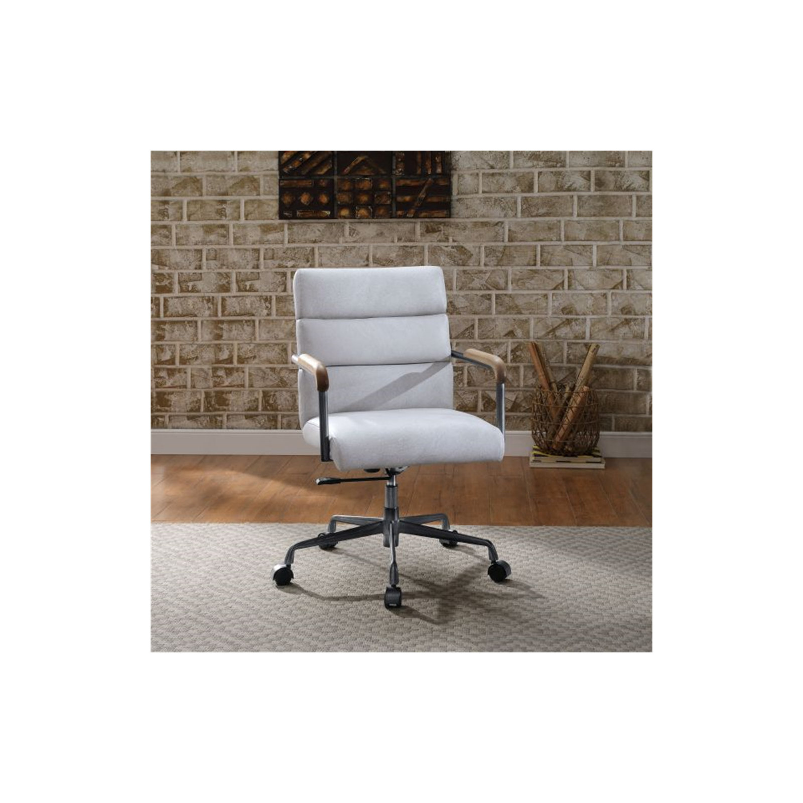 Springtown Swivel Office Chair, Vintage White