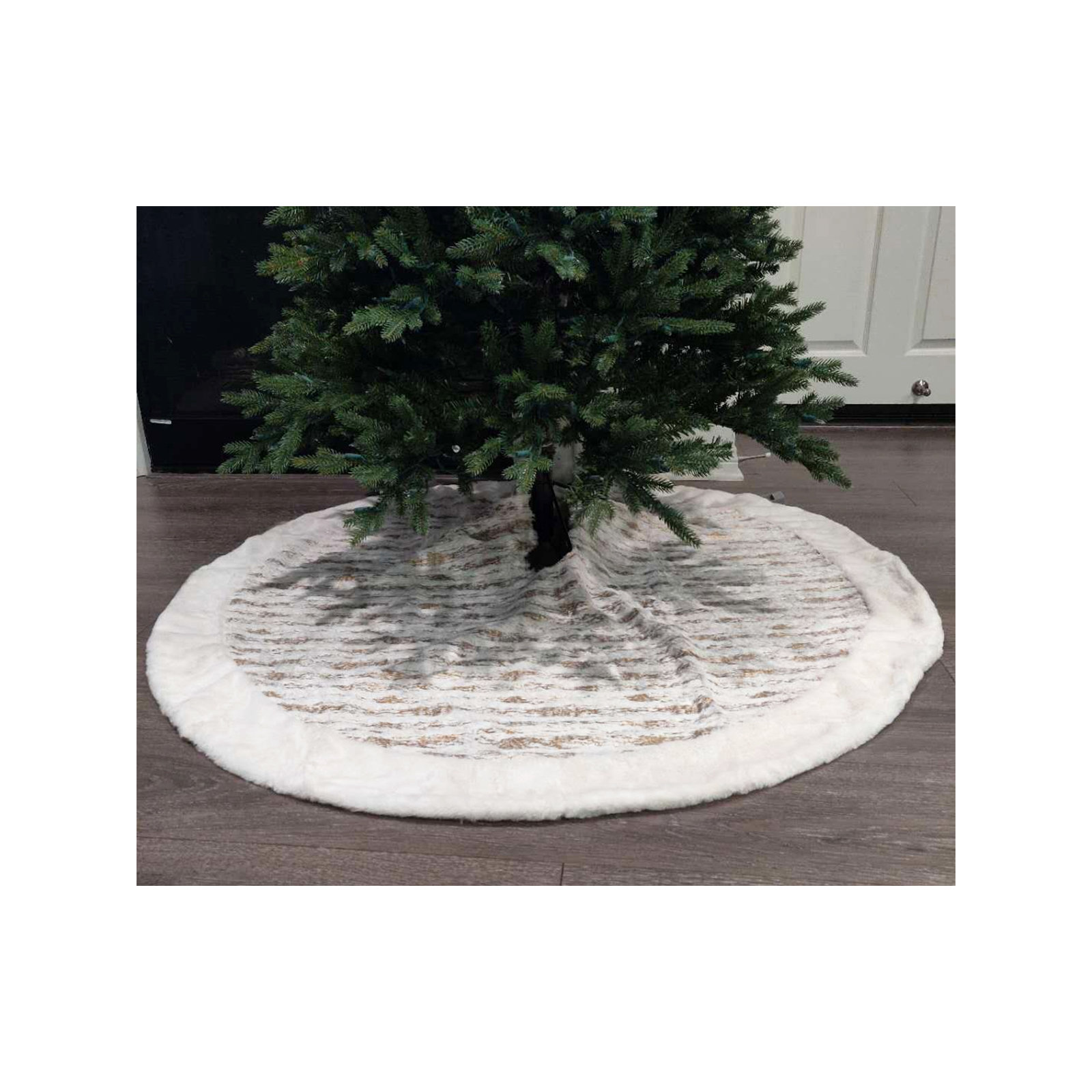 Faux Fur Tree Skirt, 52" H x 52" W, Silver