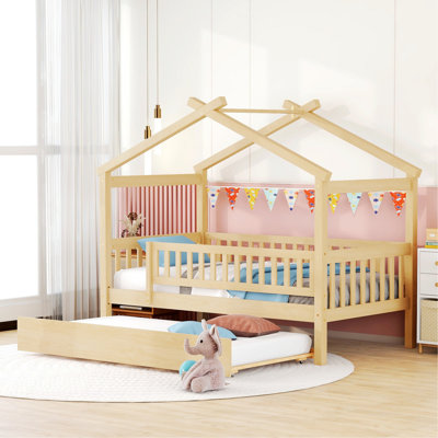 Lit en bois avec couchette