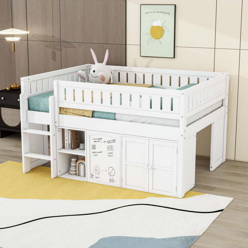 Lit mezzanine double en bois avec armoire de rangement, tableau noir et tablettes, Blanc