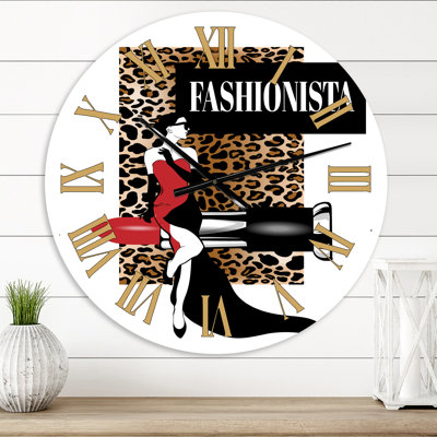 Illustration de la mode d'une femme habillée en rouge sur un motif léopard - horloge murale moderne