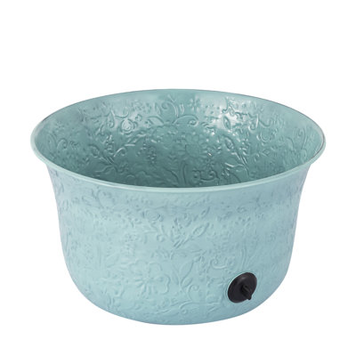 Embossed Hose Pot