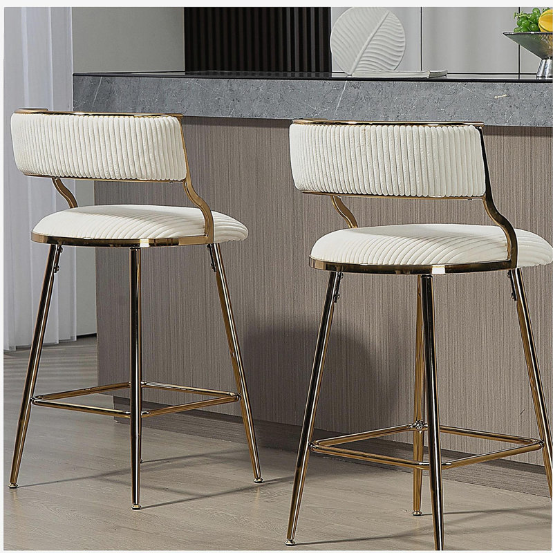 Ensemble de 2 tabourets de bar d'une hauteur de 26 pouces avec base thermolaquée et repose-pieds, Beige