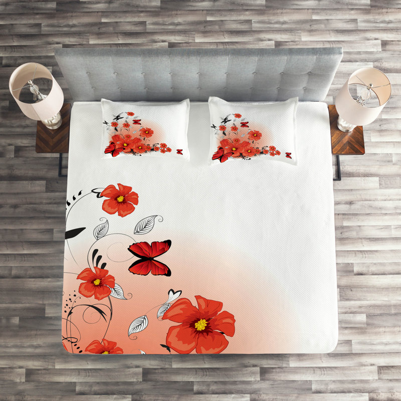Poppy Farmhouse / Country Floral Coverlet