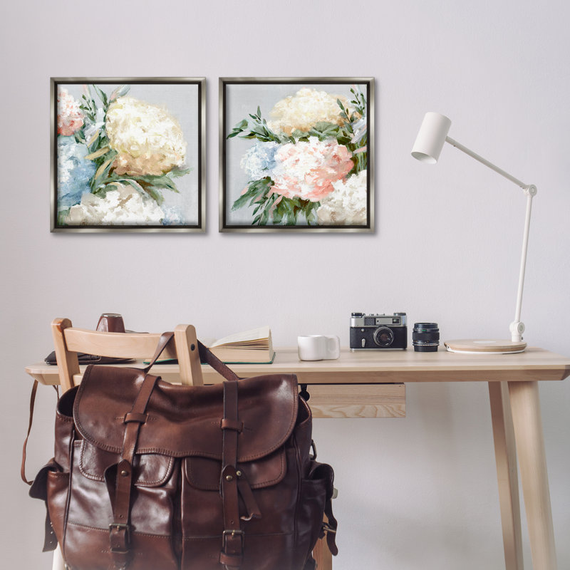  Ensemble de 2 toiles flottantes encadrées Pastel Blooming Hydrangeas par Alex Black, Cadre flottant gris lustré