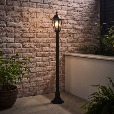 Mcmahan Transparent Lamp Post (Full)
