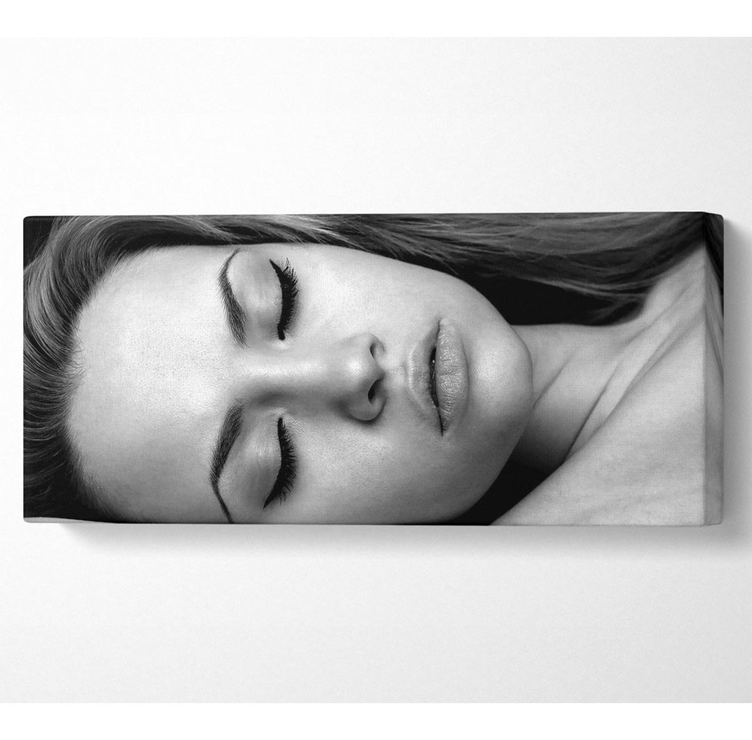 Sleepy Girl - Panorama-Kunstdrucke auf Leinwand gerollt