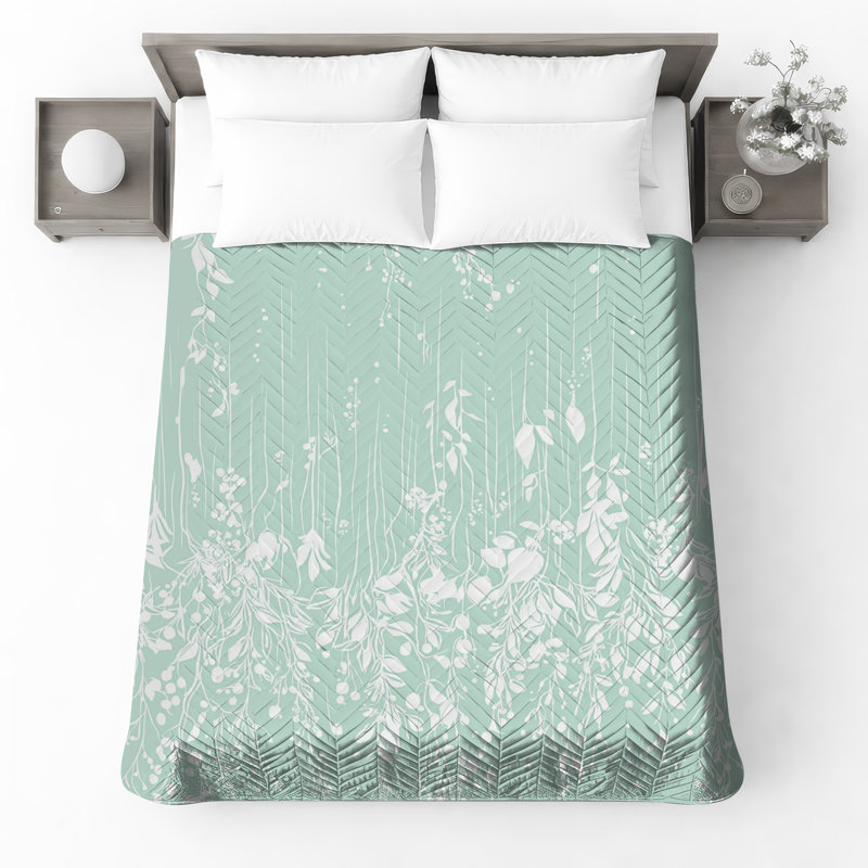White Hanging Vines Quilted Bedspread All Sizes, King