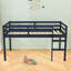 Lit mezzanine simple en bois avec échelle et garde-corps de sécurité, conception basse-133281705