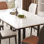table de salle à manger en pierre frittée de style lumière pâle-109489031