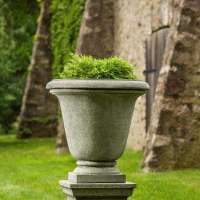 Hampton Planter, English Moss