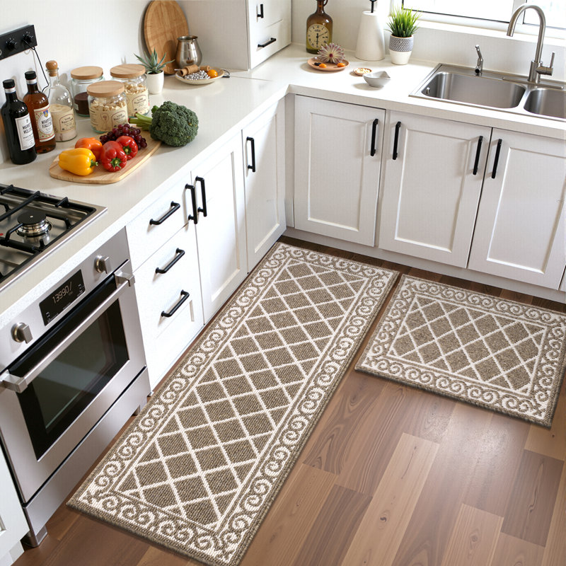 Betio Non-Skid Washable Kitchen Mat (Set of 2), Coffee