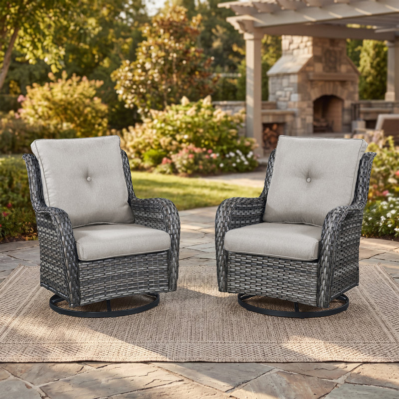 Swivel and sliding wicker patio chairs, Gris, Beige