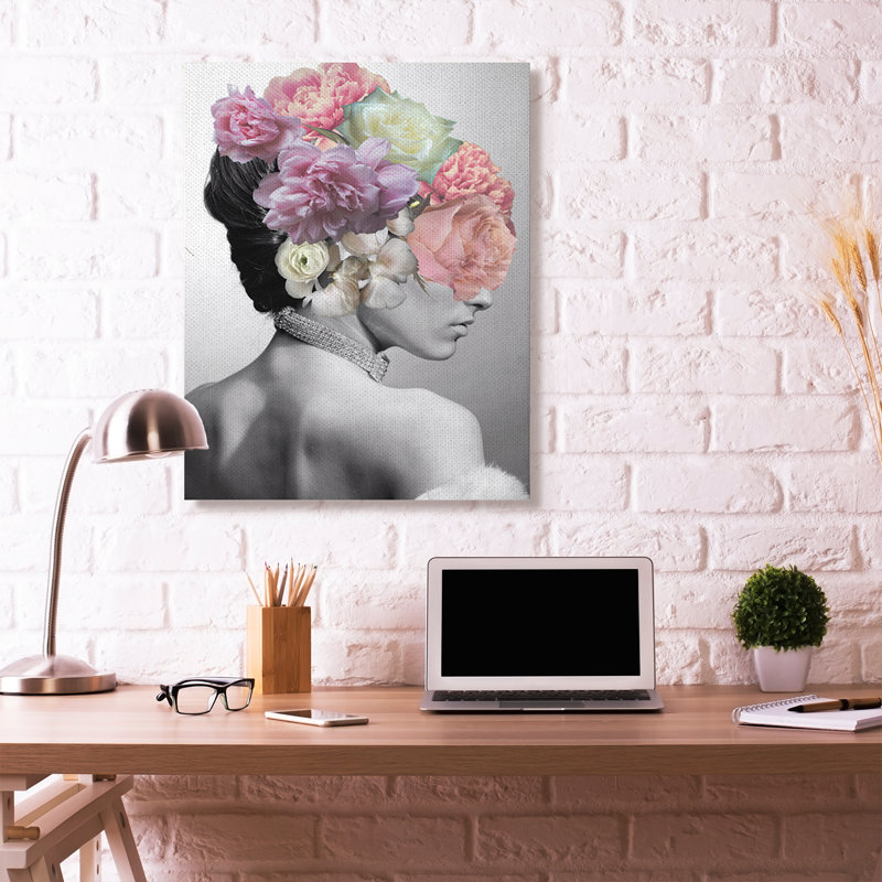 «Fashion Model Profile Flower Pink Grey Collage Design», impression, H 48 po x l 36 po, Toile tendue
