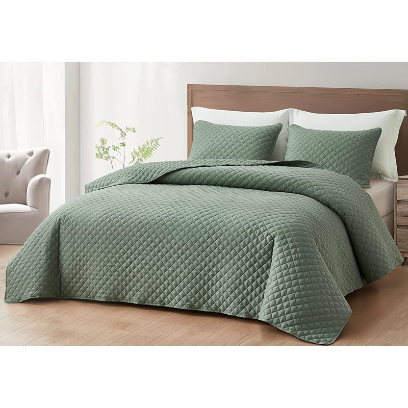 Teo Diamond Stitch Microfiber Quilt Set, King Quilt + 2 King Shams, Sage