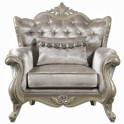 Fauteuil capitonné large de 45 po Bertha