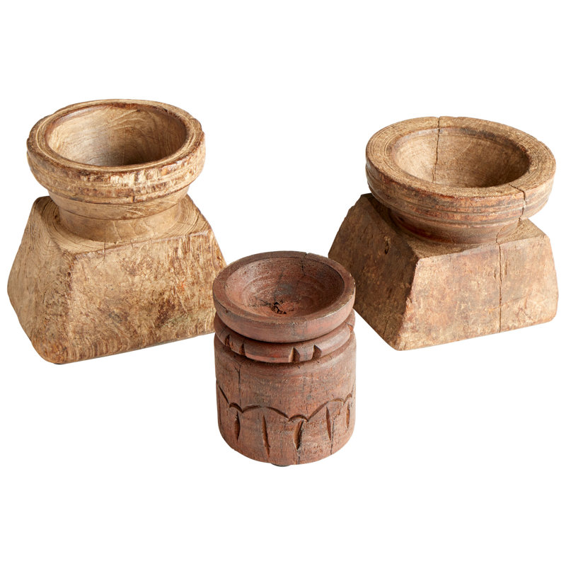 Figurines & Sculptures