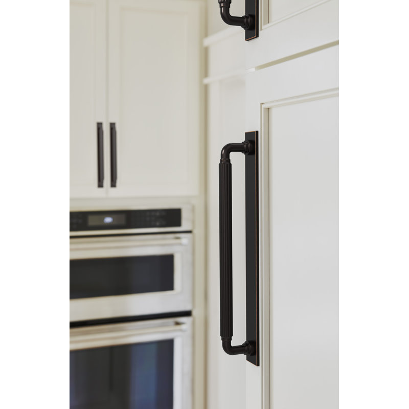 Poignée de porte rectangulaire en bronze huilé Ladera de 8 à 13/16 po (224 mm) Ladera, Bronze huilé, bronze