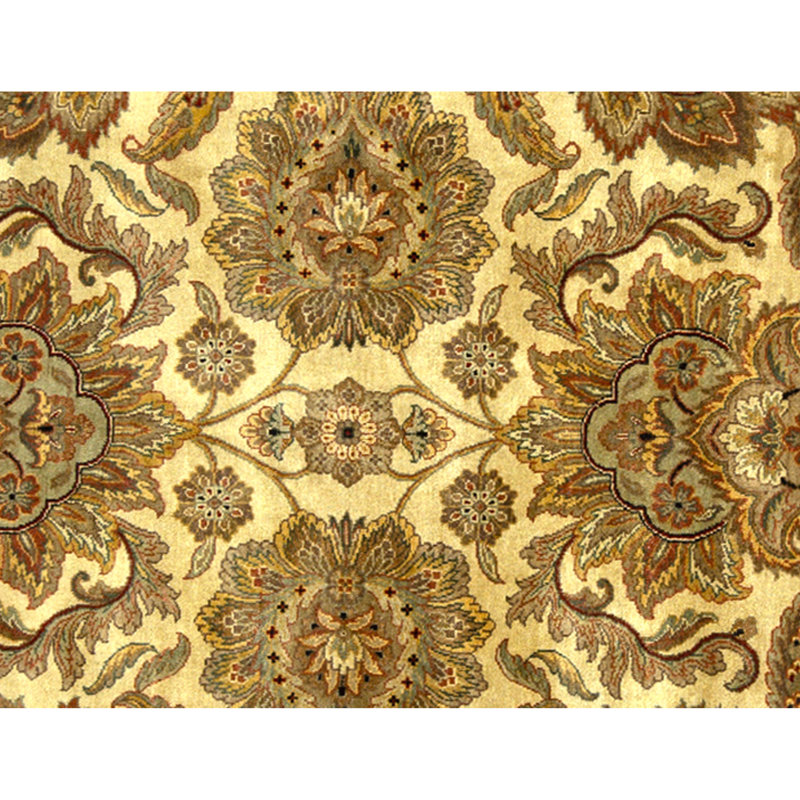 Tapis doré et ivoire de haute qualité noué à la main