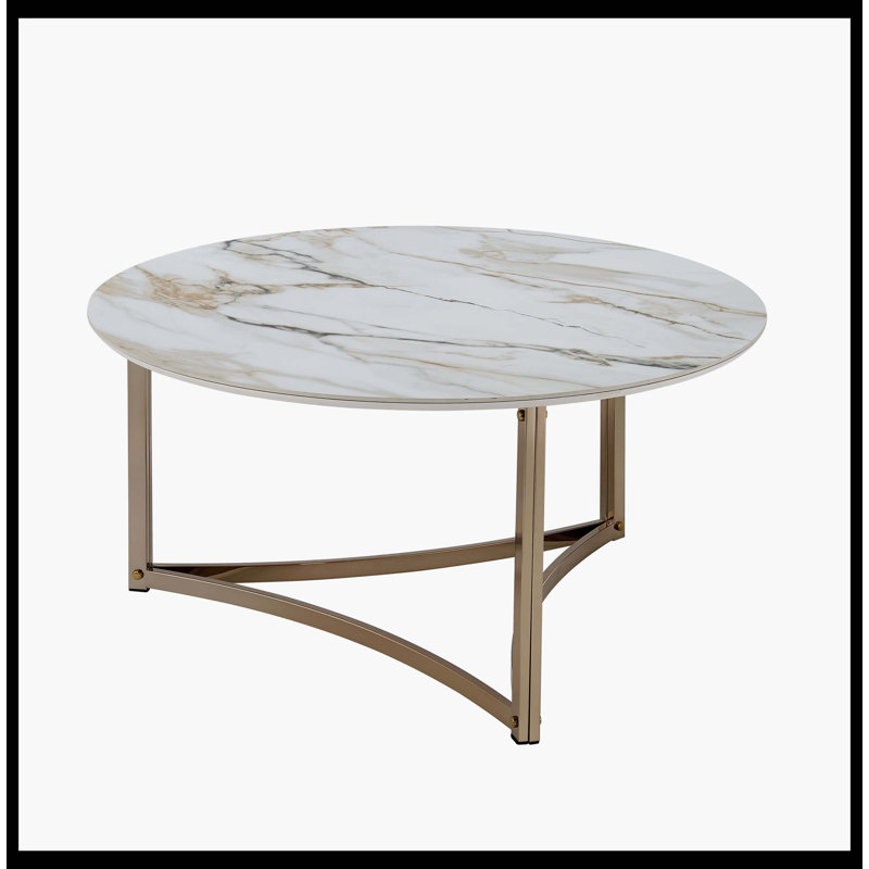 Table basse Aziz avec plateau en pierre frittée et finition champagne