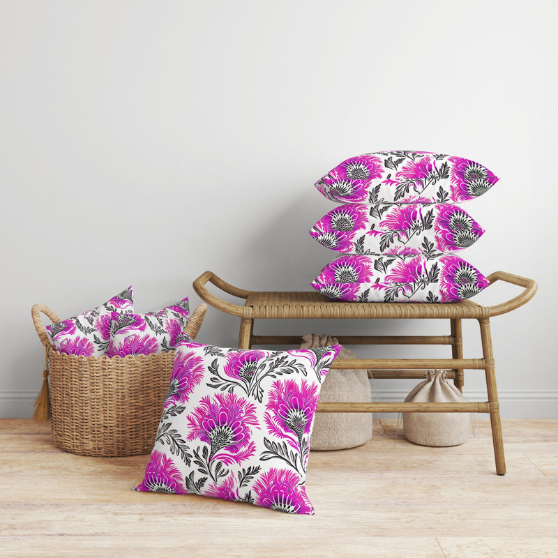 Coussin décoratif intérieur / extérieur Whimsical Wilds, H 16 po x l 16 po, Blanc / rose vif