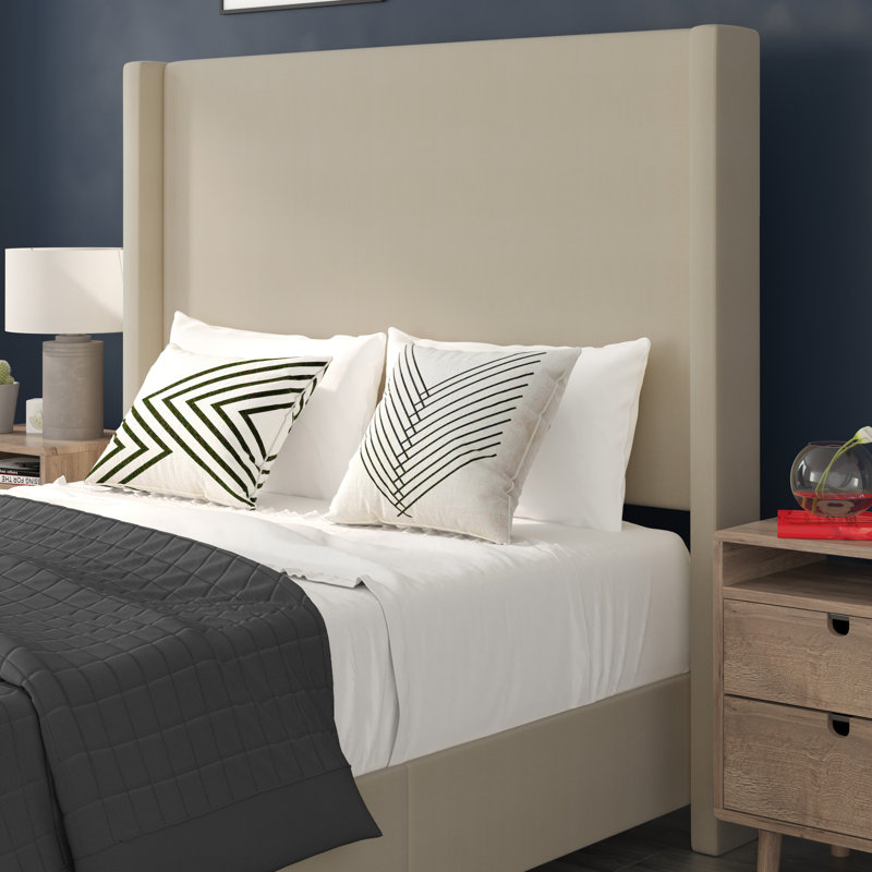 Lit plateforme tapissier avec tête de lit surpiquée Bailynn, Beige, Double