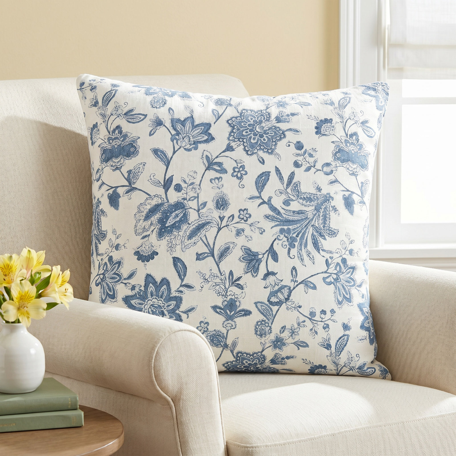 Rodanthe 20" x 20" Cotton Throw Pillow, Blue