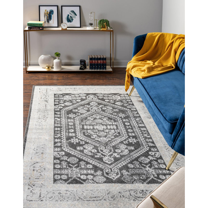 Akins Oriental Indoor Rug, Rectangle 3' x 5'3"