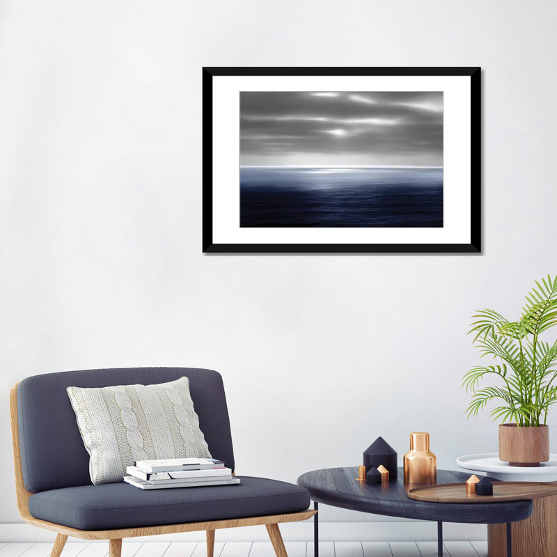 «On the Sea II» par Maggie Olsen - reproduction d'art sur toile tendue, H 24 po x l 32 po x P 1 po, Papier d'art encadré noir