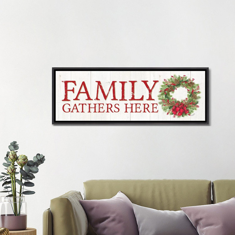 Signe de couronne «Family Gather Here» par Tara Reed - impression, H 16 po x l 48 po x 1,5 po, Toile avec cadre noir patiné