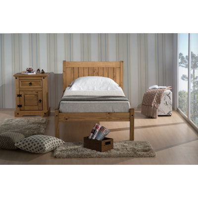 Burrillville Platform Bed