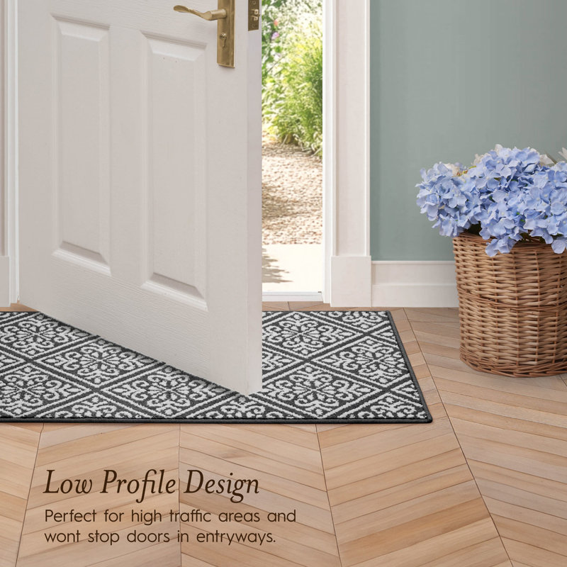 Austell Machine Woven Synthetic Geometric Area Rug, Gray