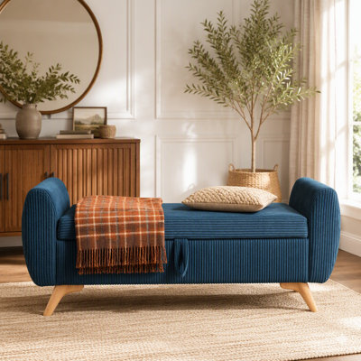 Banc de lit/entrée bleu, 145 cm, revêtement en velours côtelé, design moderne, pattes en bois, avec rangement intégré.