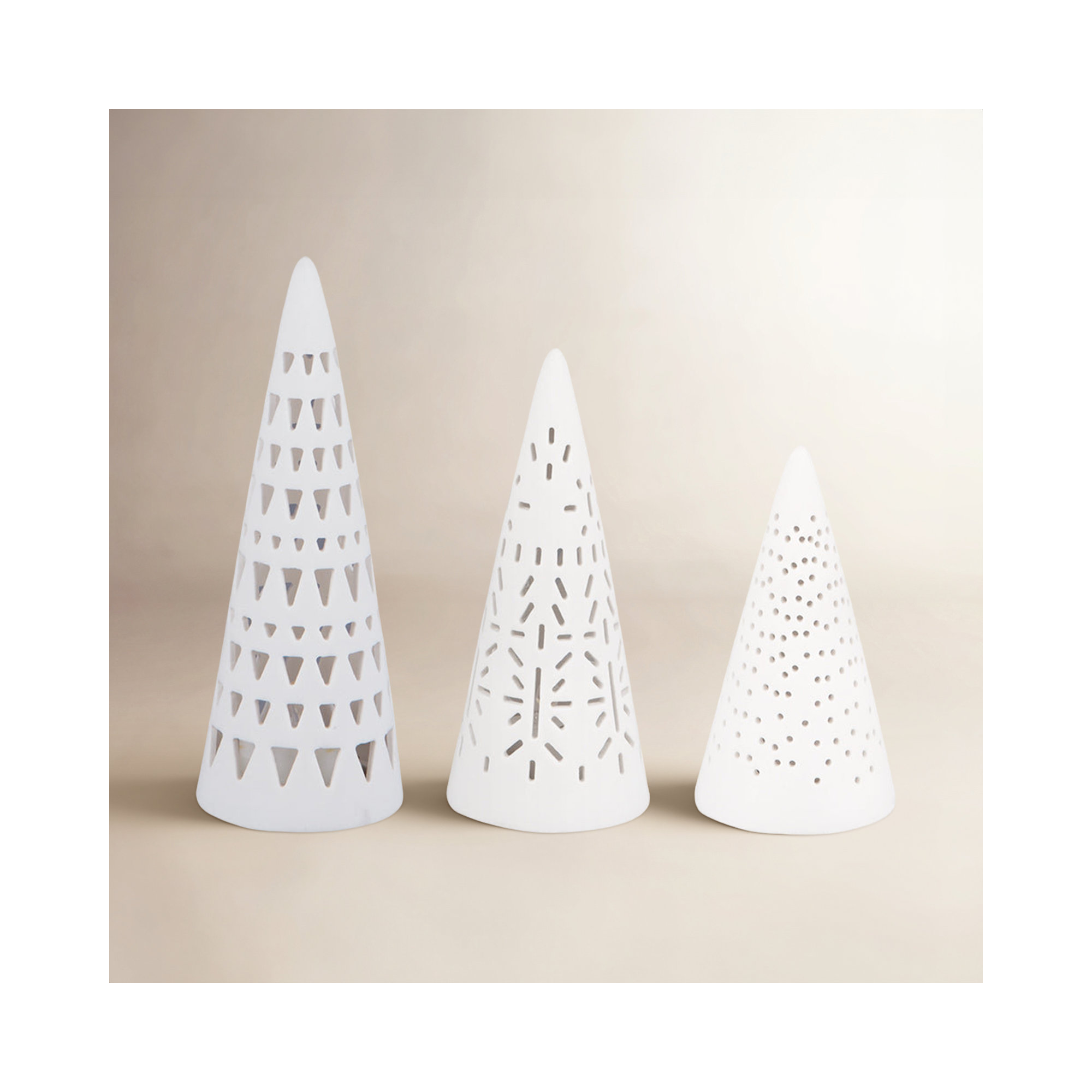 Village House Porcelain Village Mini Fir Tree Set - LED