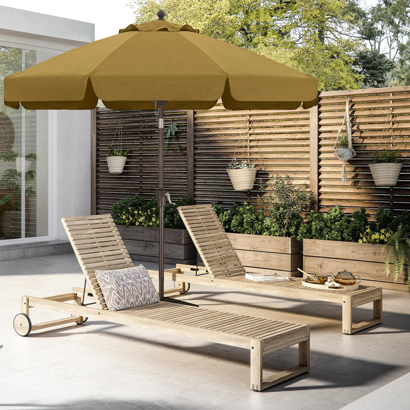 Parasol de marché festonné en oléfine de 2,74 m (9 pi) avec inclinaison et levage à manivelle, Récolte brun clair