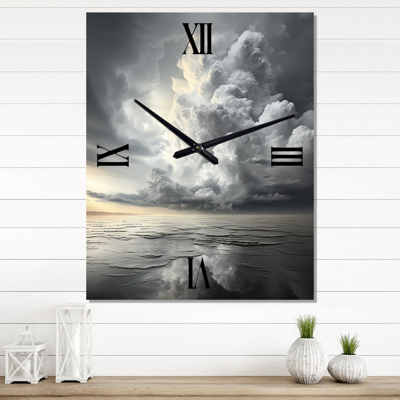 Horloge murale Coastal Clouds Majestic Overcast, H 28 po x l 12 po x P 1 po