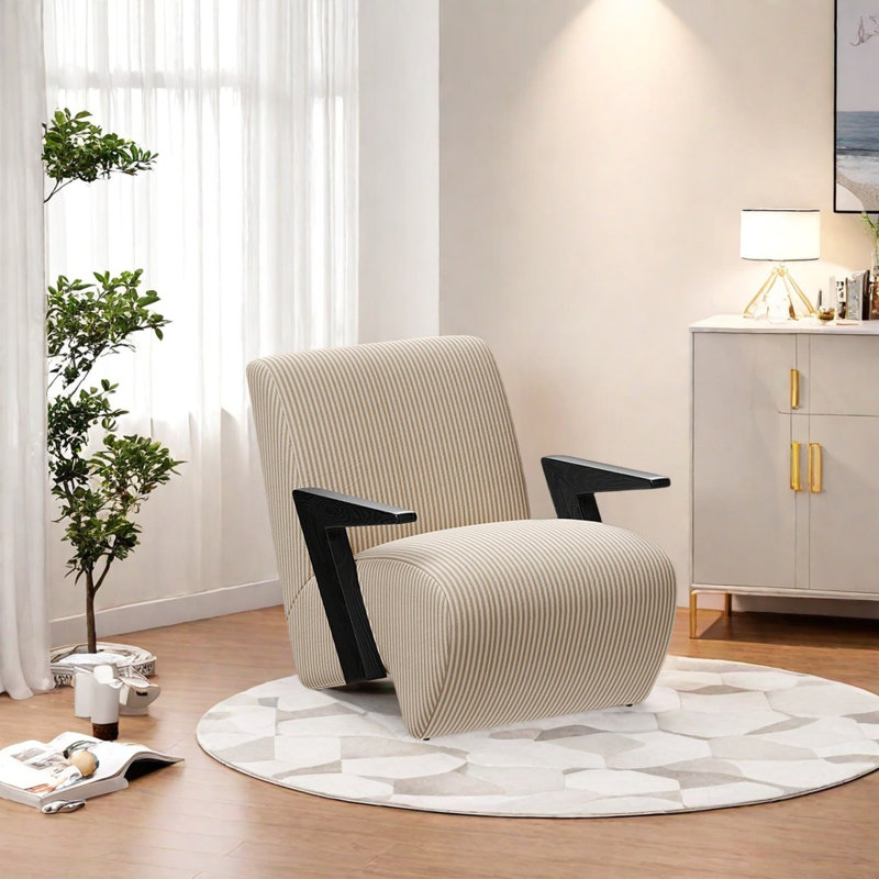 Clouse, Off White Polyester Blend
