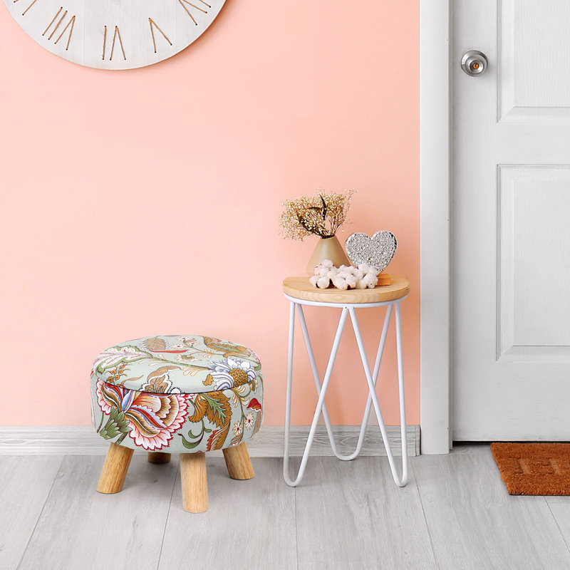 Repose-pieds floral avec espace de rangement