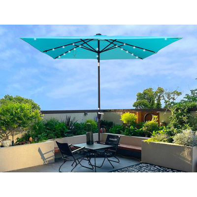 Parasol imperméable 8,2 x 8,2 pi à DEL à énergie solaire avec parasol extérieur 2,5 x 2,5 m avec inclinaison et manivelle sans base pour la piscine de jardin
