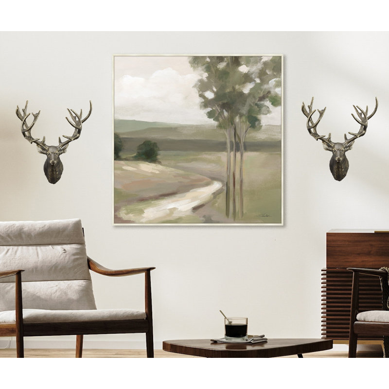 Noble Deer Head Wall Decor