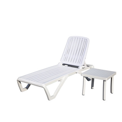 Chaise longue d'extérieur de couleur blanche - Structure ajustable à 5 positions, facile à déplacer, chaise de plage inclinable avec table légère et inclinée
