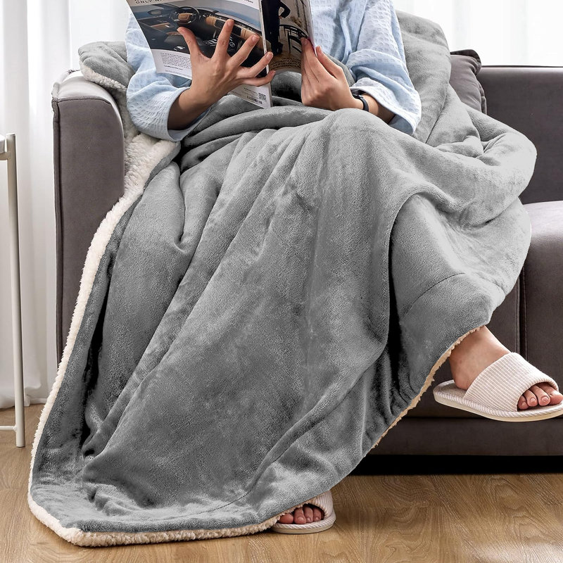 Home Comfort Sherpa Fleece Throw Blanket Cozy Reversible Blanket for Bed Sofa and Couch, 200cm W x 240cm L, Silver
